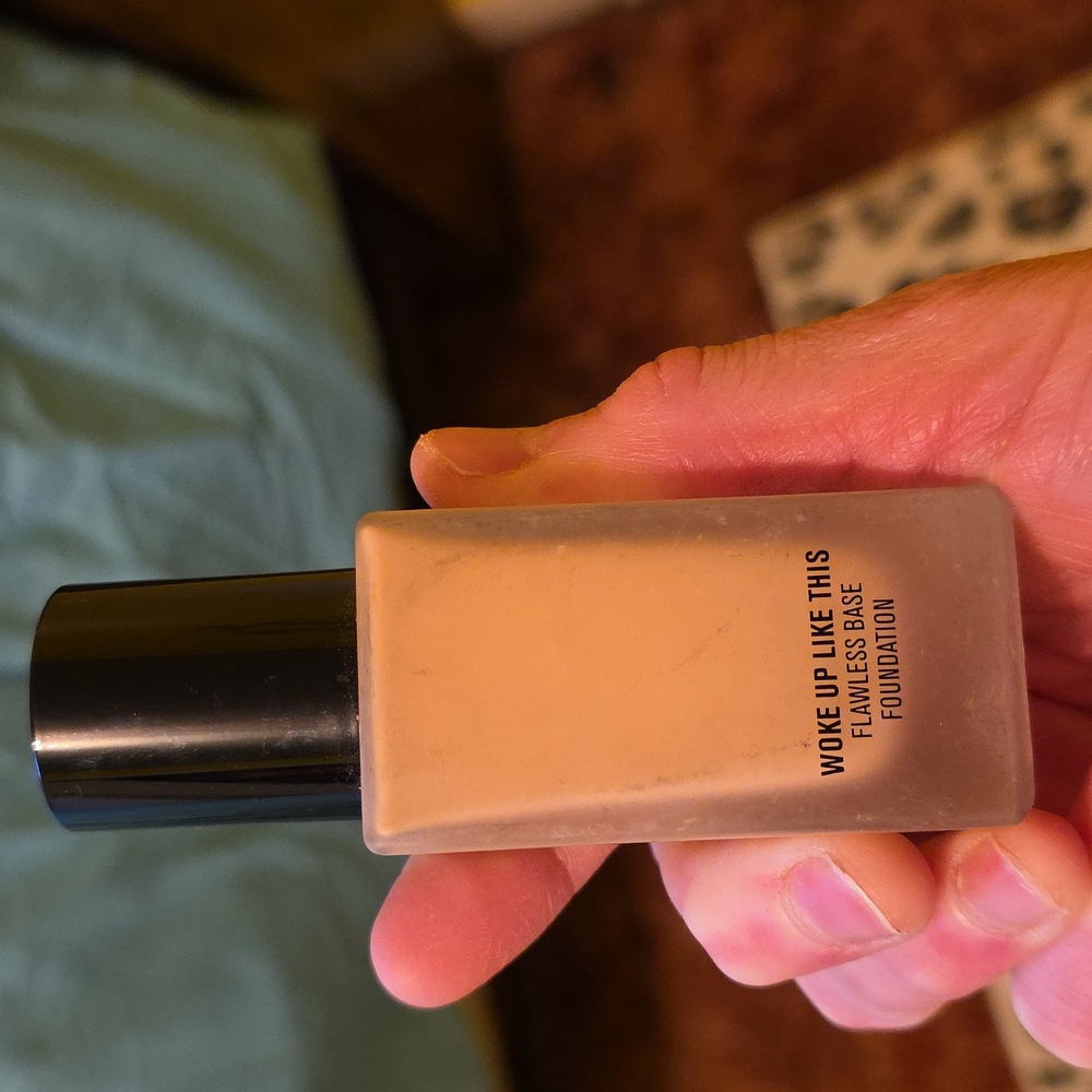 IL MAKIAGE No Filter Primer and Woke Up Like This Foundation (fair/light) Set - Picture 3 of 4